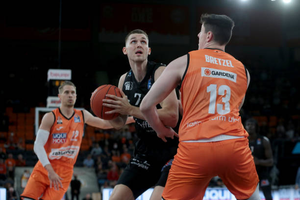 考察某些球 考察某些球