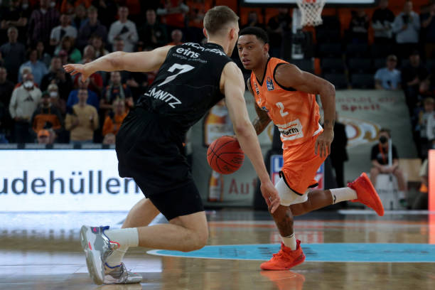 多次受到批 多次受到批